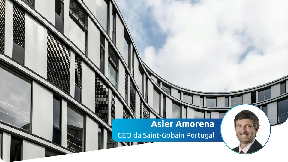 A Saint-Gobain lidera a transformação sustentável, assente num novo plano estratégico rumo a 2030