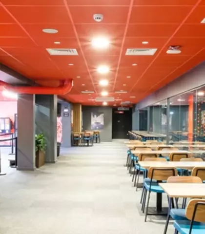 Trampoline Park Jump Yard